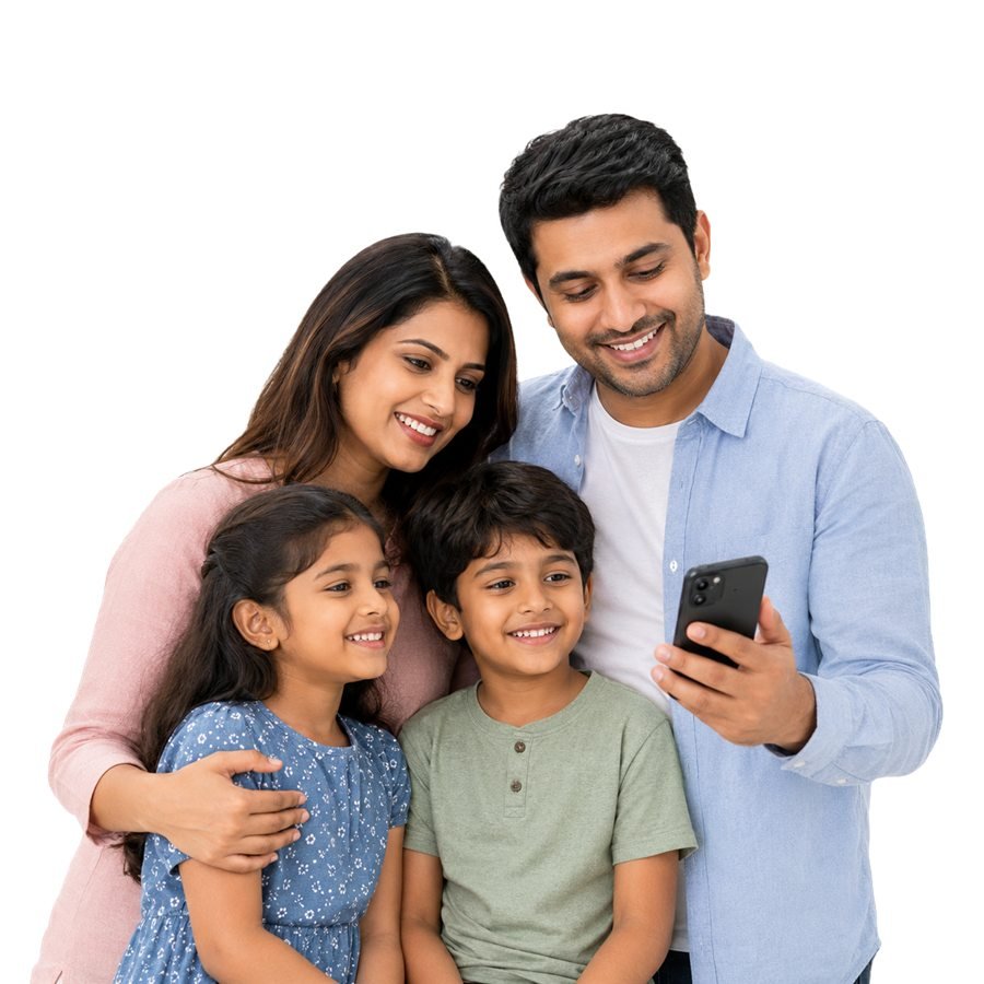 Familia consultando su protección desde ColectiClick